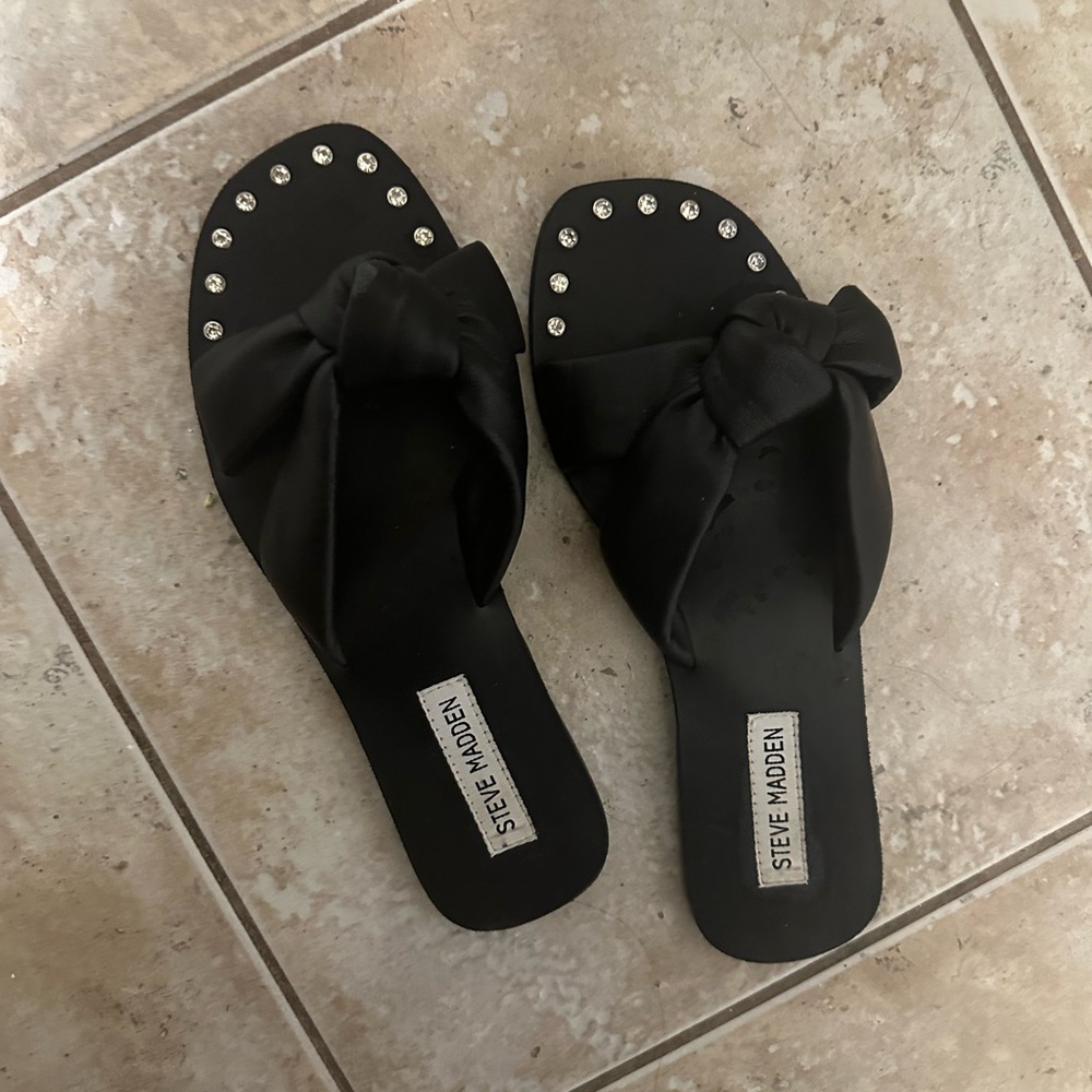 Steve Madden Black Studded Bow Sandals